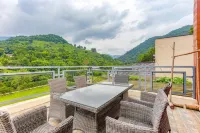 Yashan Tourism Resort Mugen Mountain House Homestay