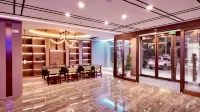 Ice Crown City Collection Hotel
