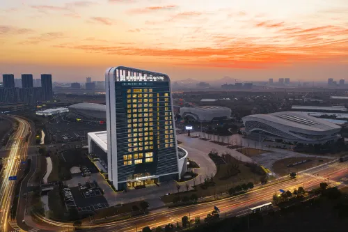 Shaoxing Shangyu Jinglan Qingtang Hotel