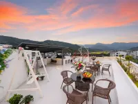 Wuyuan Yunxi Valley · 360° Terrace View Resort (Huangling Scenic Area) Hotels in Wuyuan