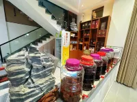 Yanli Boutique Homestay · Huiyuan Mountain Resort (Xidi Yixian East Railway Station Branch