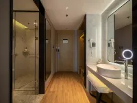 Baiyulan Business Hotel (Linqu, Weifang) - Bãi đậu xe