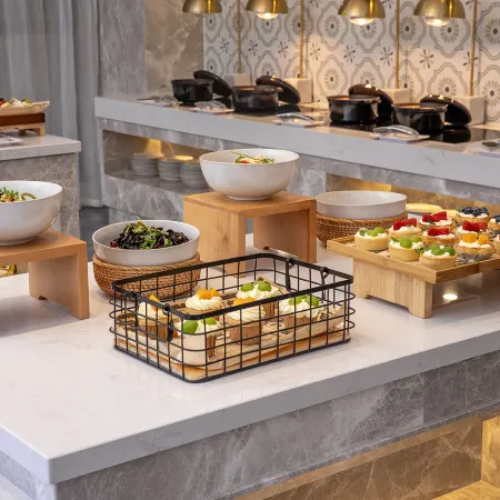 Vienna International Hotel (Qianjiang Lobster City & Art College)