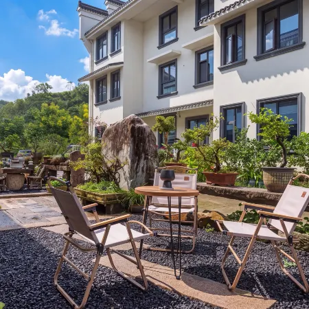 Tiantai Hidden Light Collection Homestay (Tiantai Mountain Scenic Area Store)