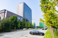 Qingcheng Hotel - parking
