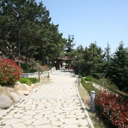 Blue Sky Hotel