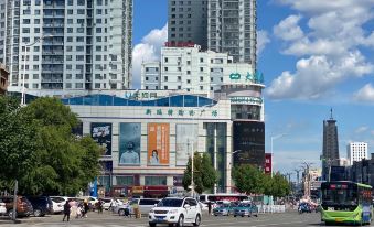 Qiqihar M·Tianyi Apartment Hotel (Zhonghuan Square Branch)