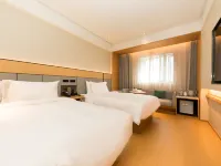 JI Hotel (Shanghai Kaixuan Road) Hotels near Changning
