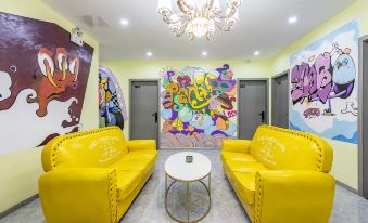 Chongqing Meilu Jiangjing Hotel (Hongyadong Branch)