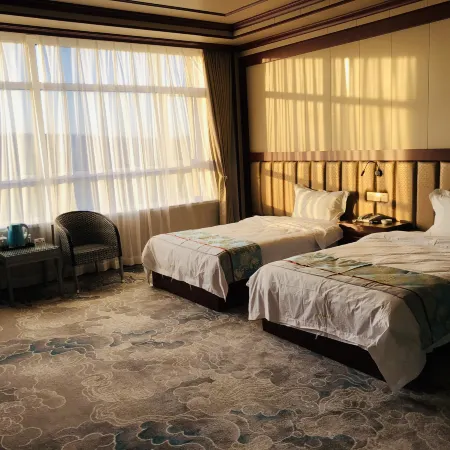 Beipiao Jinshi Business Hotel Отели в г. Бэйпяо