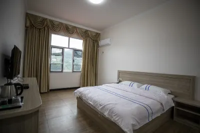 Qingjiang Gallery Happy Valley Homestay Hotel in zona Qingjiang Fangshan Scenic Area