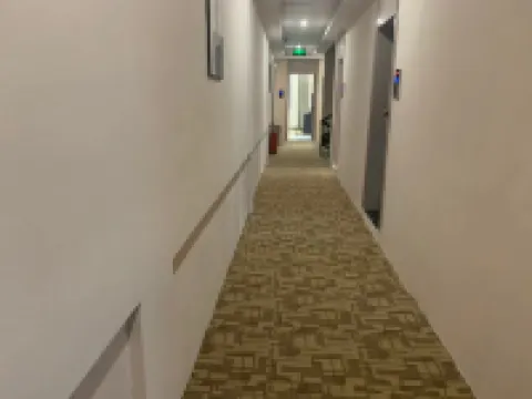 Pengxi Chunxi Holiday Hotel