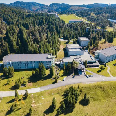 Xuefu Jiayuan Hotel Hotels near Chongqing Xiannvshan Airport