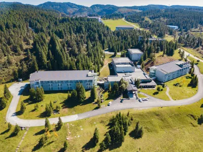 Xuefu Jiayuan Hotel Hotels near Mt.Wuling Great Rift Valley