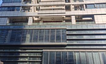 YueKai Seaview apartment (Zhanjiang Rongsheng Central Plaza store)