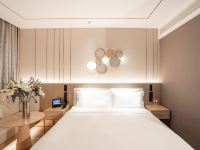 桔子酒店(北京雍和宫和平里北街地铁站店) - 月若流金豪华大床房