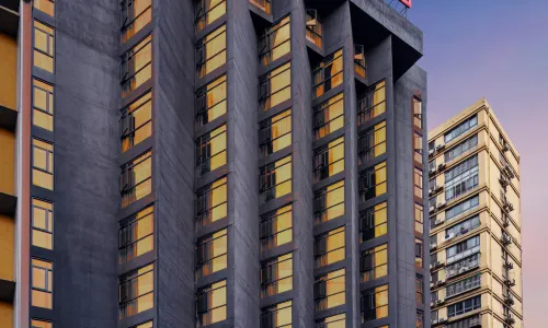 Yijin Meiyi Hotel (Yichang Binjiang Park CBD Shopping Center)
