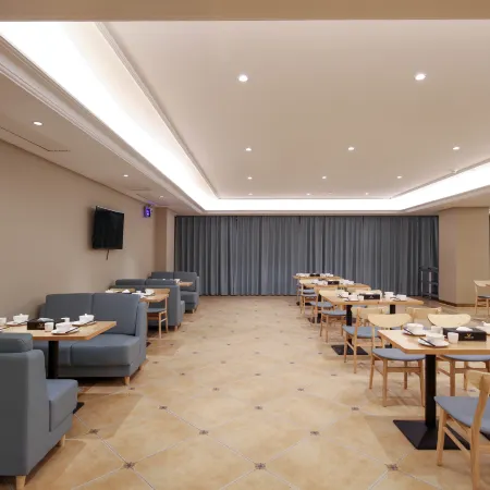 Vienna International Hotel (Qiyang High-tech District)