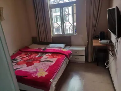 Hongyuan Jinzuwan Hotel Hotels near Waqie Talin