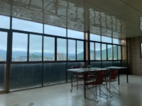 Yonghui Apartment