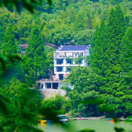 Wanglu Guesthouse Отели рядом с достопримечательностью «Fuchunjiang Hospital»