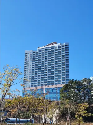 Ramada Suites Geoje  Hotels near 함목 Hammok Beach