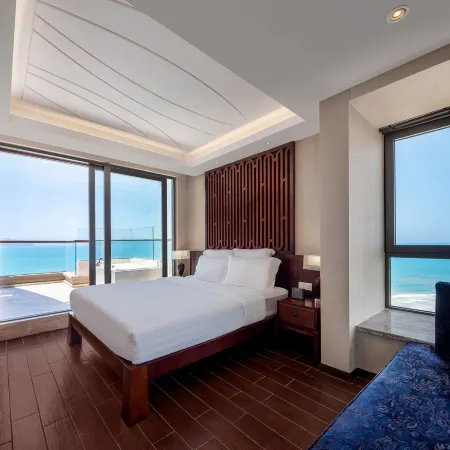 Pullman Oceanview Sanya Bay Resort & Spa