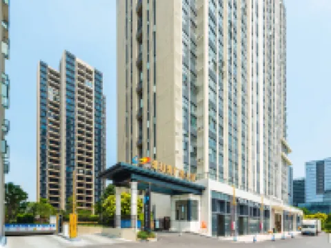 Atlan apartments Hotels near San Mountain Forest Park