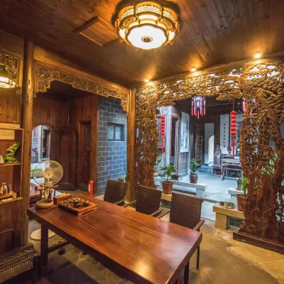 Huangshan Yishengtang Inn Hotels near Cheng Kan