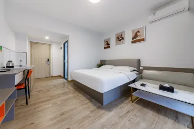 Siji Light Luxury Hotel Apartment (Foshan Guangfo Zhicheng AEON Menglecheng Branch)