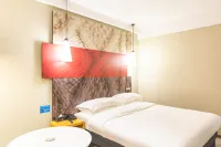 Ibis Hotle(Lazi Branch) Hotels in Lhazê
