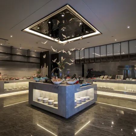 Lavande Hotel (Urumqi Deshang Zhongyinggong Subway Station)