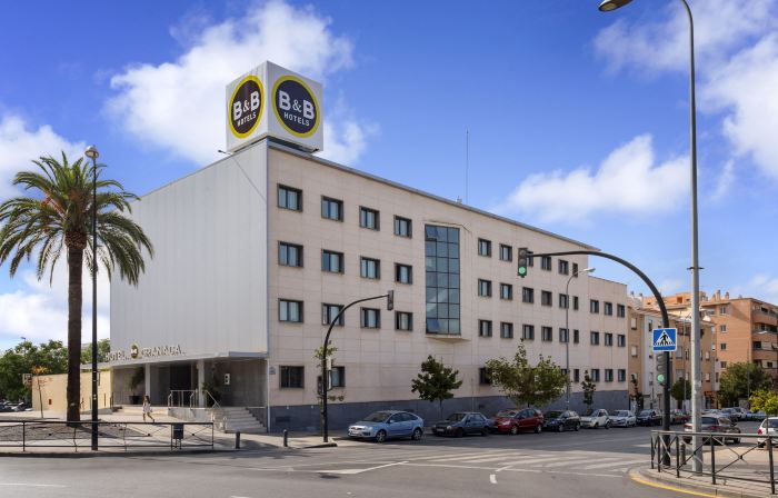 B&B HOTEL Granada Estación