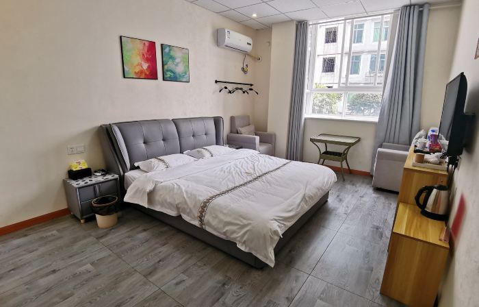 Junlian Yujunzhou Hotel