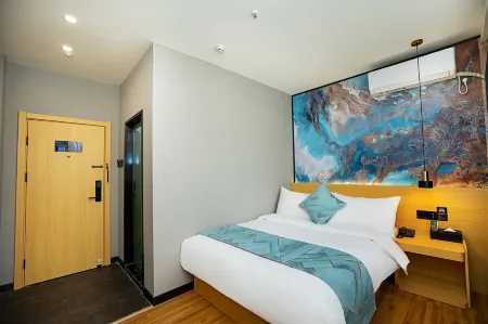 Aide Pinyue Hotel (Hebi Railway Station Branch) Отели в г. Хэби