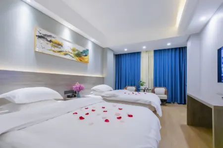 Huaxuanqianhui Wisdom Hotel Отели рядом с достопримечательностью «Biancheng Park»