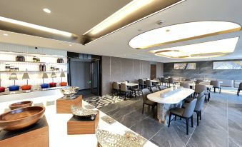 Home Inn Select Hotel (Hangzhou Tonglu Fuchunjiang)