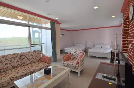 Xinghai Hostel