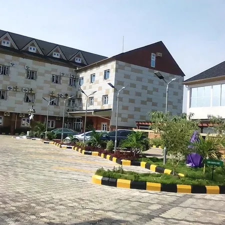 Forever Hotel & Suites