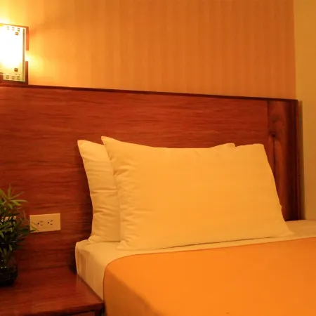 Coron Soleil Express Hotel