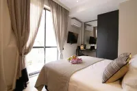 Cityzoe Athens Suites Hotels in Plaka