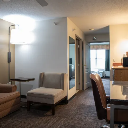 BlissPoint Inn & Suites Marion