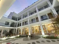 Chongdugou Zhuyu Mountain House Homestay Hotels near Bamboo Sea Wild Animal Park