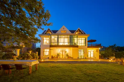 Floral B&B Hotels near Chongmingxian Zhenhai Temple