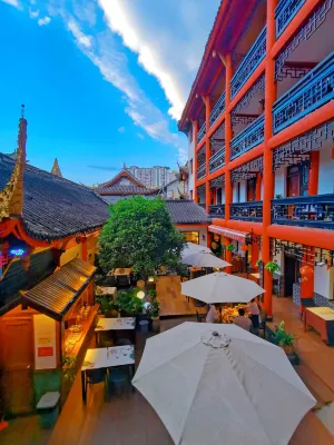 Wenjun Courtyard Hotel (near metro station, English-speaking service, travel agency)