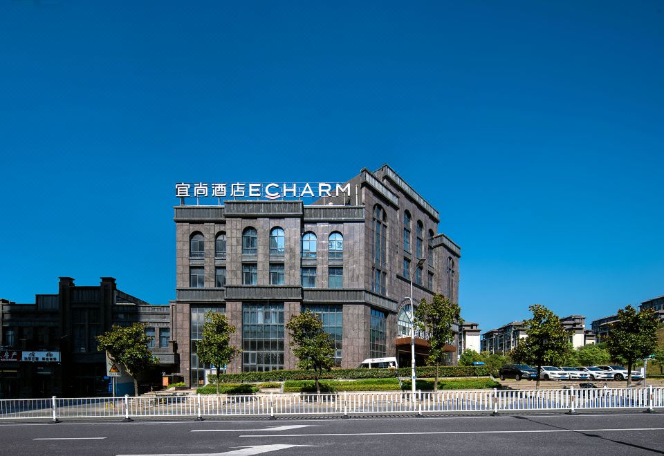 [이참 호텔의 깨끗한 침실 이미지]