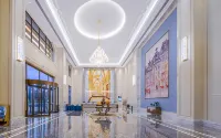 Vienna International Hotel (Yunfu Century Avenue) - parking