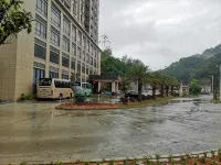 Daquan Fuyue Hotel - parking