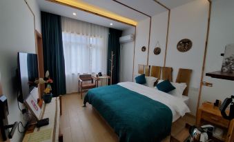 he zhang ye lang you she secllded house hotel