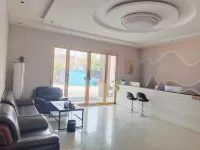 Tongbai Shengshi Business Hotel